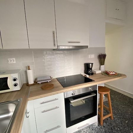 Nadia'S Apartment , Athén Kültér fotó